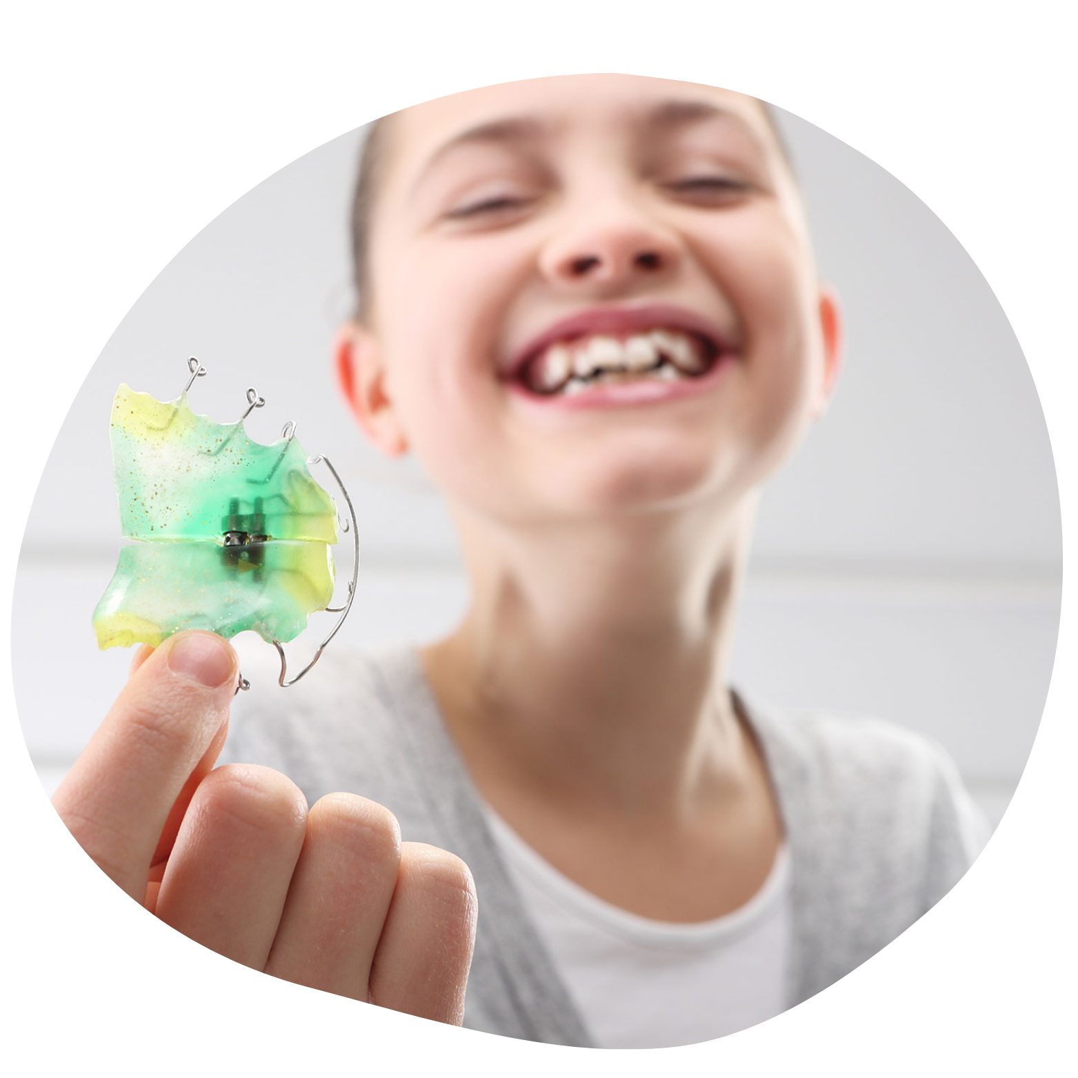 36041_Enaia_Kieferorthopaede_Zahnspange